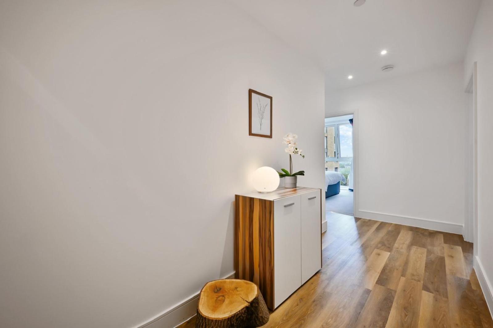 Central Luxury 2 Bed Apartment Londen Buitenkant foto