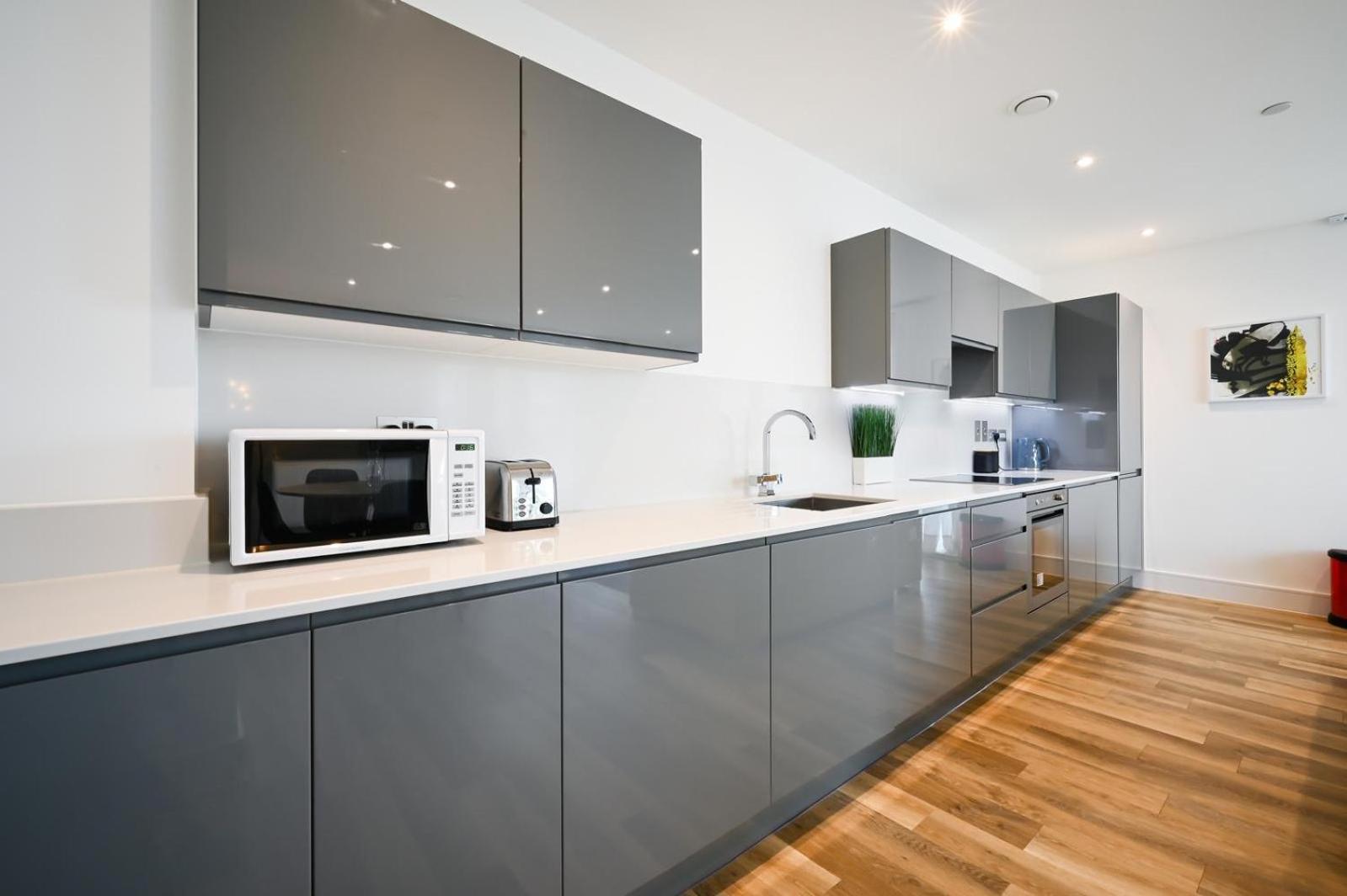 Central Luxury 2 Bed Apartment Londen Buitenkant foto