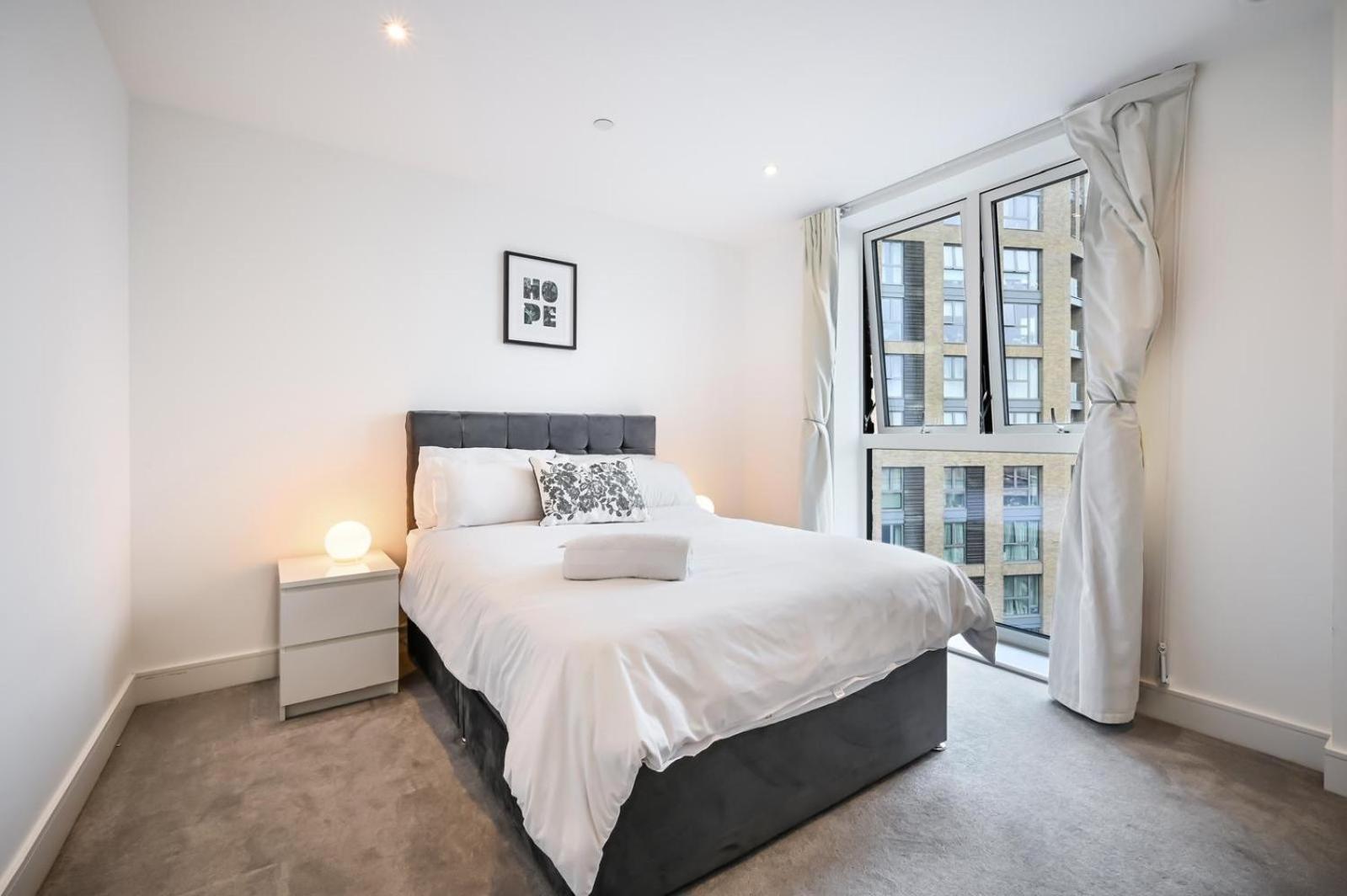 Central Luxury 2 Bed Apartment Londen Buitenkant foto